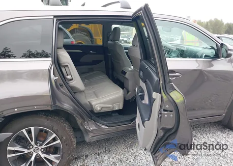 2016 Toyota Highlander Xle V6 from USA, damaged, VIN 5TDJKRFH7GS236815